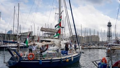 ميناء مدينة جنوة الإيطالية