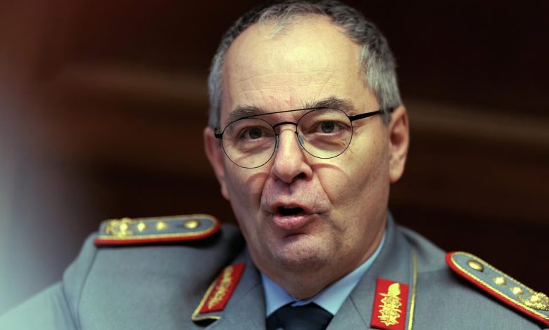 قائد الجيش الألماني الفريق ألفونس مايس