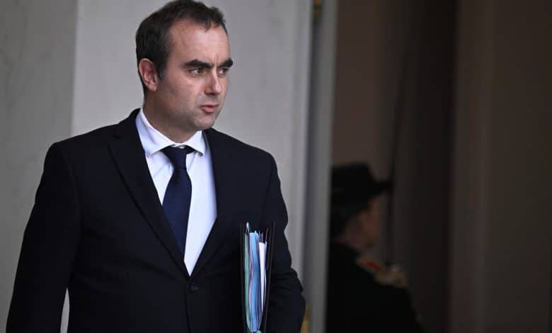 رئيس الوزراء "سيباستيان ليكورنو"