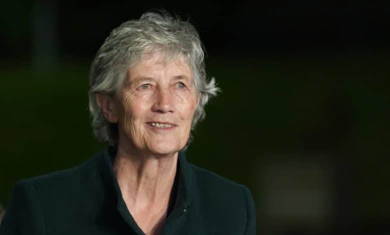 كاثرين كونولي، الاشتراكية المستقلة ورئيسة بلدية جالواي السابقة