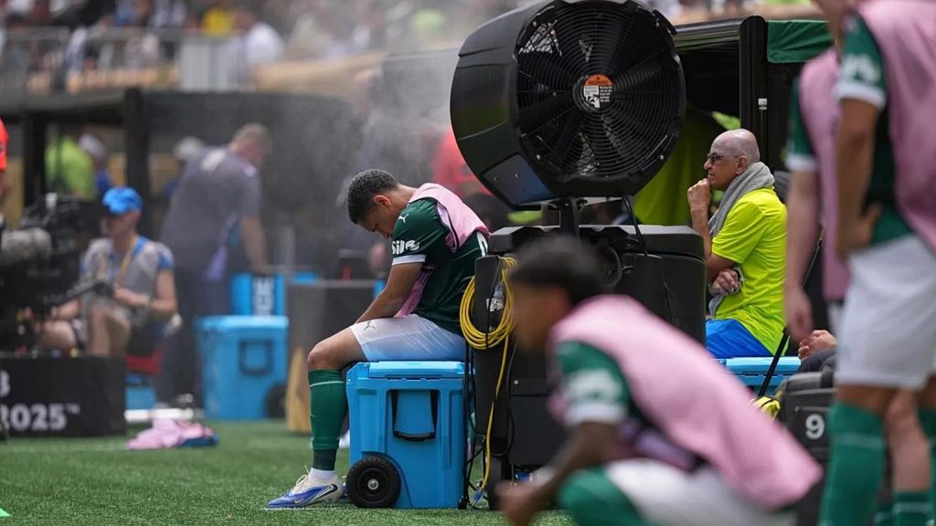 حرارة الصيف تهدد كأس العالم 2026 ومخاوف على اللاعبين والجماهير