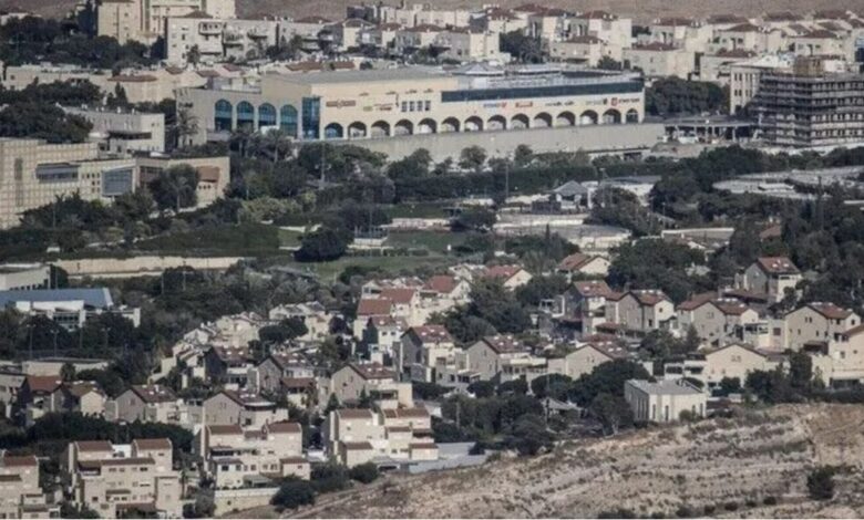 إسرائيل تتهم وزير الخارجية البريطاني بالإضرار بالعلاقات بعد رفضه مشروع «إي 1» الاستيطاني
