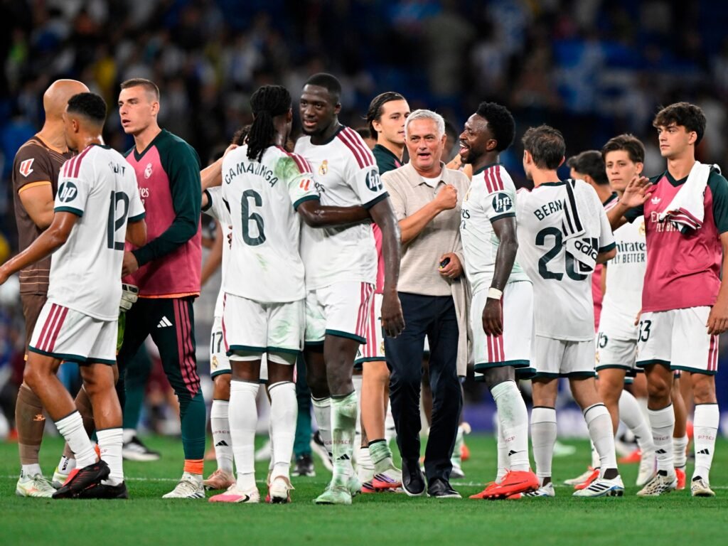 مورينيو يتهم منافسي فينيسيوس وجماهيرهم بالتنمر عليه بعد فوز ريال مدريد على إسبانيول
