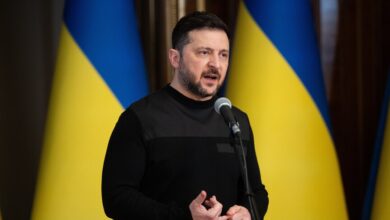 زيلينسكي: أوكرانيا مستعدة للتفاوض مع روسيا على وقف متبادل لاستهداف مرافق الطاقة والزراعة