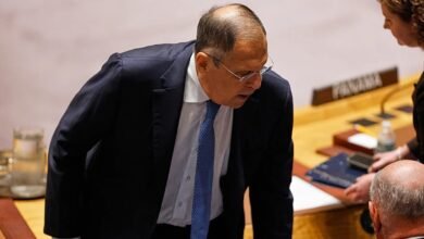لافروف: روسيا لن تعلّق عملياتها في أوكرانيا