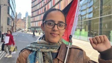 محكمة بريطانية تبرئ الناشطة سارة كوت من تهمة الإرهاب