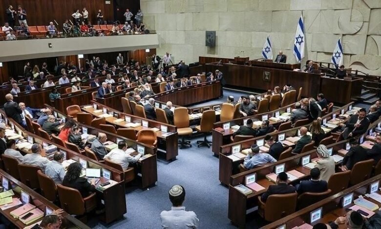 هآرتس: استبعاد القوائم العربية تجسيد لـ"حكم الكاهانية