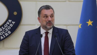 بوسنة الهرسك تدعو الأمم المتحدة لإدانة تشييع ملاديتش في صربيا