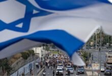 احتجاجات فلسطينية تسيطر على ملاعب أوروبا وسط غضب إسرائيلي