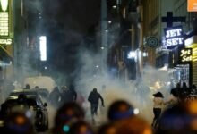 بوليتيكو: فرنسا على حافة أزمة مالية واجتماعية